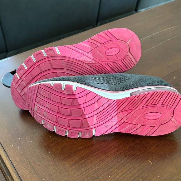 Skechers Women's Charcoal and Pink Sneakers SZ 10 Memory Foam - Picture 3 of 5